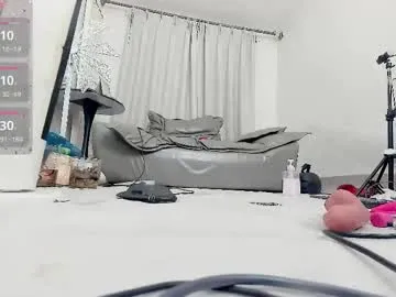 Freechat foxyiyi on Chaturbate