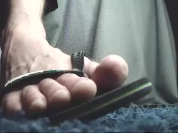 Offline fredthetom12 on Chaturbate