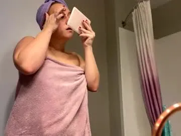 Freechat goddessmayvn on Chaturbate