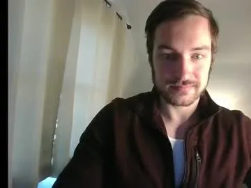 Offline handsumhung on Chaturbate