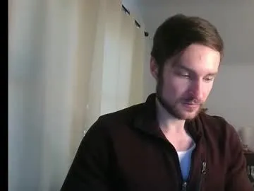 Offline handsumhung on Chaturbate