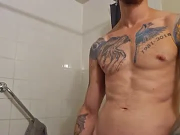 Offline hunkwithglasses on Chaturbate