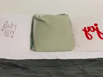 Freechat isoldebliss on Chaturbate