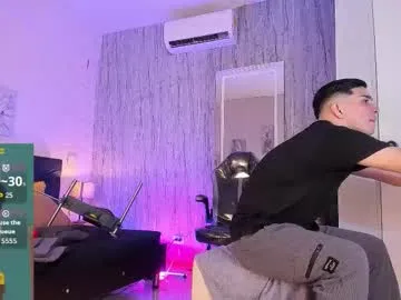 Offline juandiamonds on Chaturbate