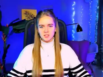 Offline junewoods on Chaturbate