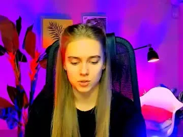 Offline junewoods on Chaturbate