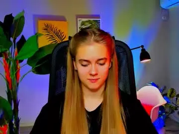 Offline junewoods on Chaturbate