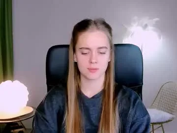 Offline junewoods on Chaturbate