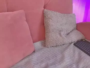 Offline karina2smith on Chaturbate