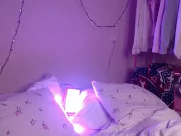 Offline katie_deville on Chaturbate