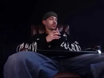 Freechat kaydendrew on Chaturbate