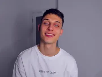 Offline kenter_parker on Chaturbate