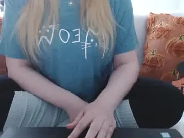 Freechat kymchi on Chaturbate