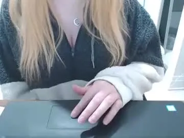 Freechat kymchi on Chaturbate