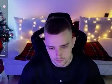 Offline larstar01 on Chaturbate