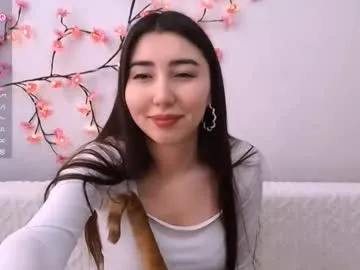 Offline leonieschmith on Chaturbate