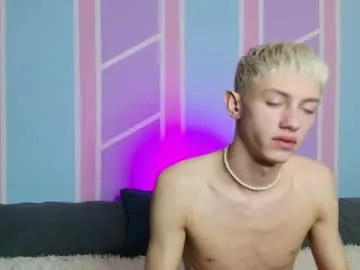 Offline leonlure on Chaturbate