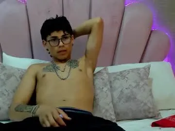 Freechat liam_adamms on Chaturbate