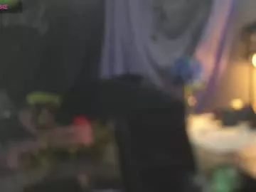 Offline lightskinbeachboy on Chaturbate