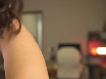 Offline lindabluee on Chaturbate