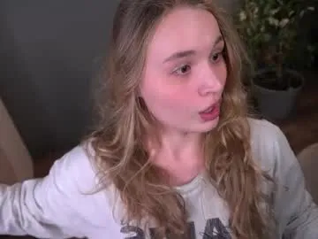 Freechat lisa_schiele on Chaturbate