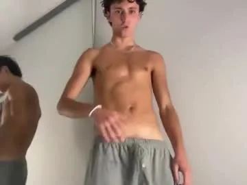 Offline loves_leo on Chaturbate