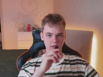 Offline lucas_dany on Chaturbate