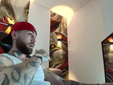 Offline luke_davis01 on Chaturbate