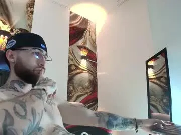 Offline luke_davis01 on Chaturbate