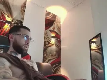 Offline luke_davis01 on Chaturbate