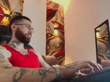 Offline luke_davis01 on Chaturbate