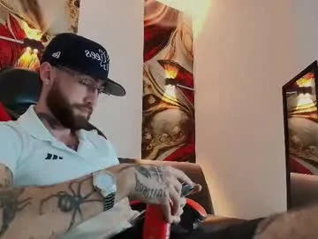 Offline luke_davis01 on Chaturbate