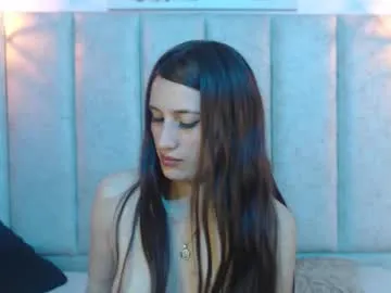 Freechat lunaembercs on Chaturbate