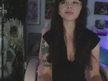 Offline makiyahbelle2 on Chaturbate