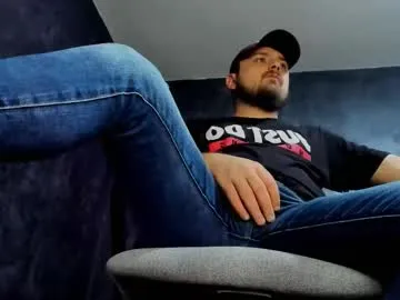 Offline markwaynescr on Chaturbate