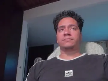 Offline masterjuanc on Chaturbate