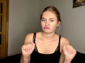 Private melaniepavan on Chaturbate