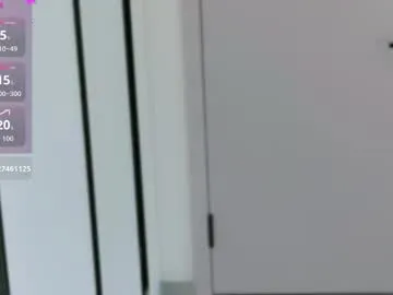 Offline mia77677 on Chaturbate