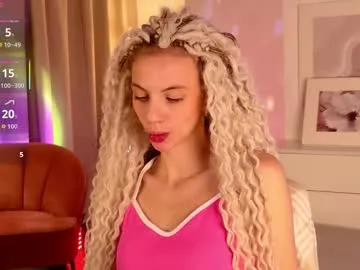 Offline mia_silk on Chaturbate