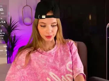 Offline mia_silk on Chaturbate