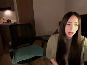 Offline mikeyvioleta on Chaturbate