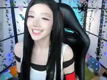 Freechat milkycute on Chaturbate