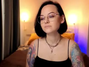 Offline miraskyy on Chaturbate