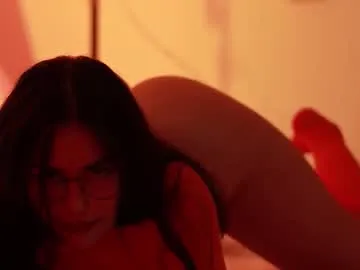 Offline moon_eyess on Chaturbate