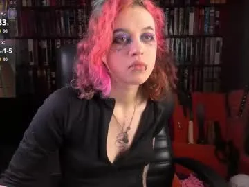 Freechat noellegothicshadow on Chaturbate