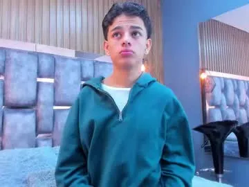 Offline owen__johnson on Chaturbate