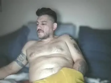 papimilehigh on Chaturbate