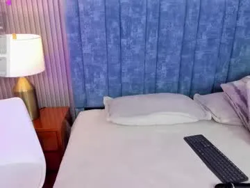 Offline pretty_sunlight_ on Chaturbate