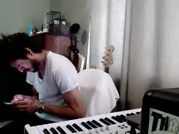 Offline psilocipher on Chaturbate