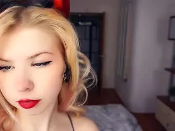 Freechat quennabrucker on Chaturbate